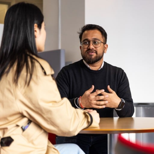 cmi-sustainability-qualification-people-talking